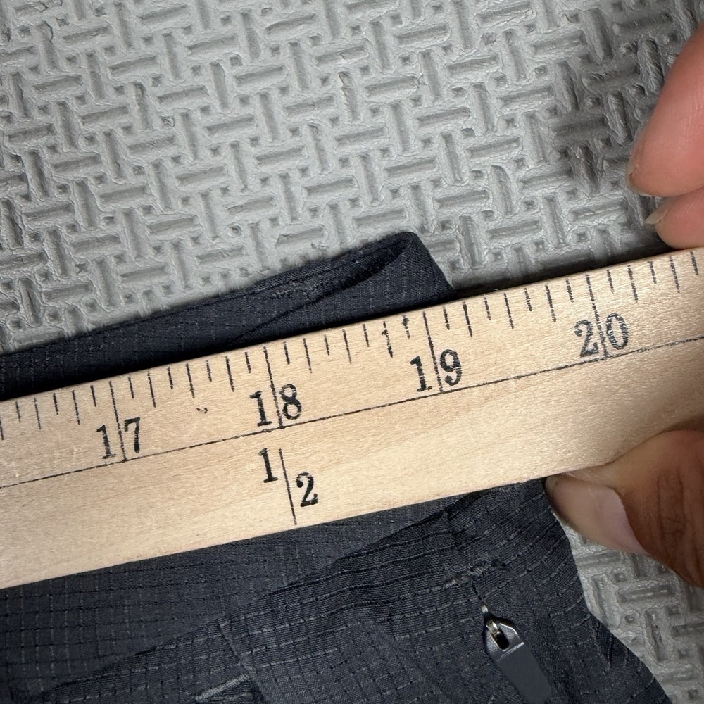 Lululemon ABC Classic-Fit Shorts Men's Sz 38x9 Woven Air Charcoal Gray - Picture 5 of 9